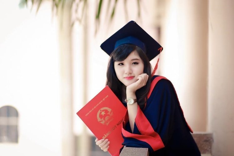 Tốt nghiệp Đại Học